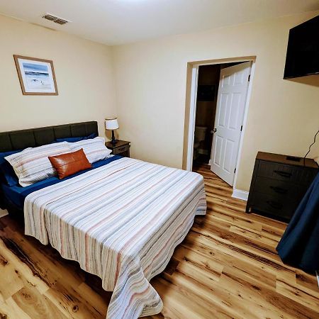 Charming & Cozy Lagoon Retreat - Steps From River - Parking Titusville Bagian luar foto