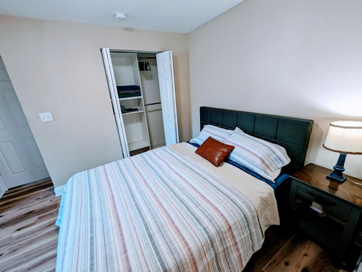 Charming & Cozy Lagoon Retreat - Steps From River - Parking Titusville Bagian luar foto